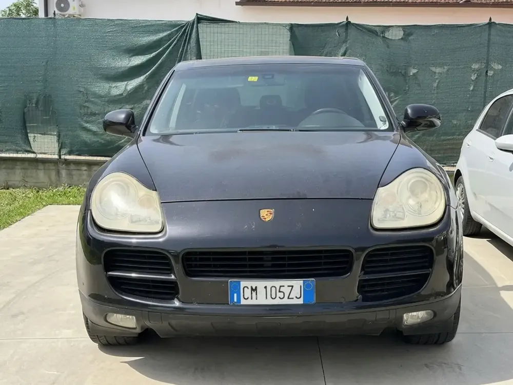 Miniatura Cayenne 2