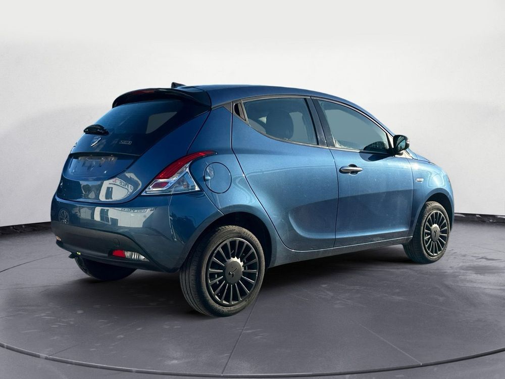 Miniatura Ypsilon 6