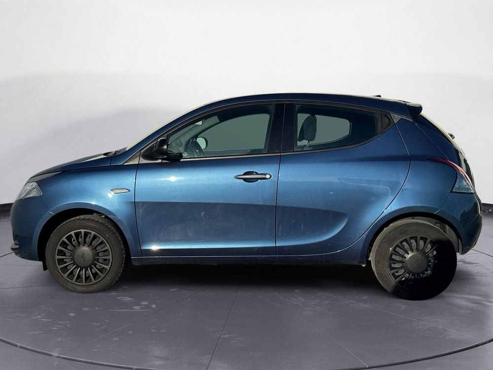 Miniatura Ypsilon 8