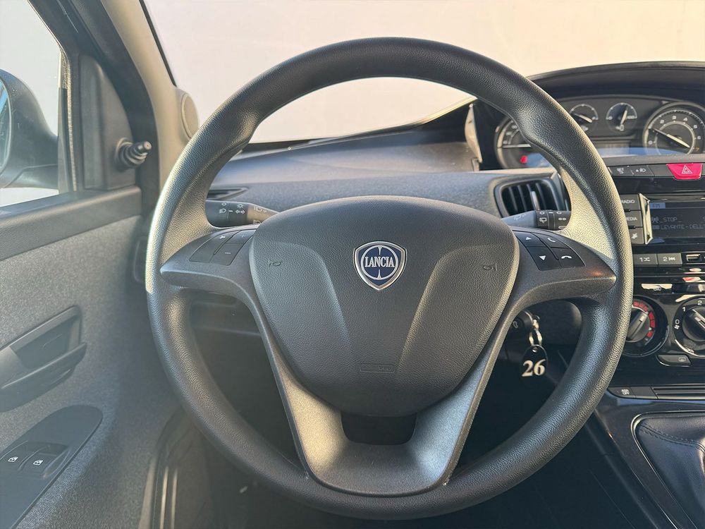 Miniatura Ypsilon 14