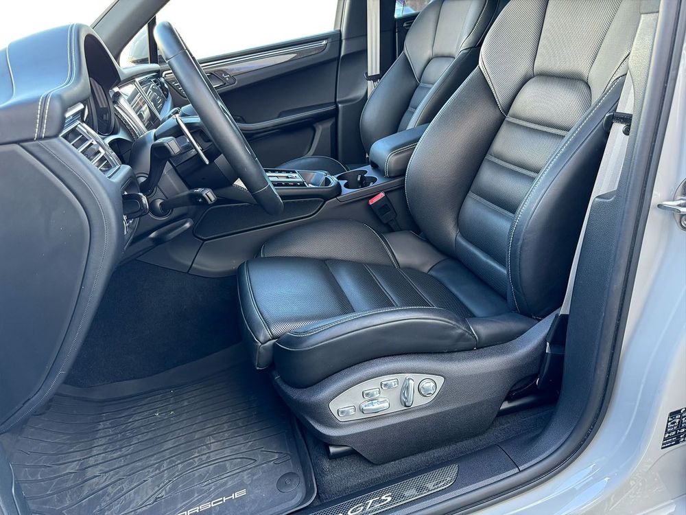 Miniatura Macan GTS 14